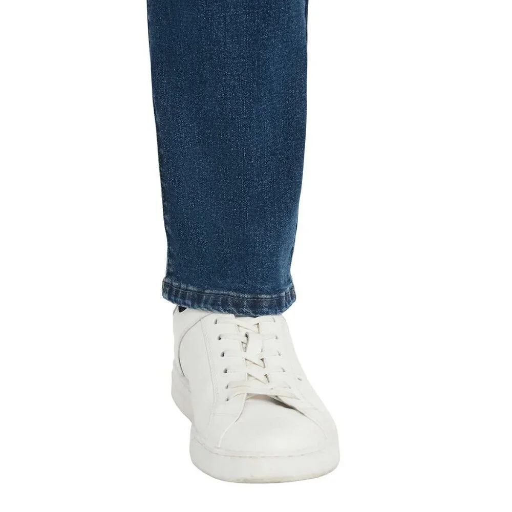 Kenneth Cole Men’s Jean  Straight Fit‎ Stretch Fabric